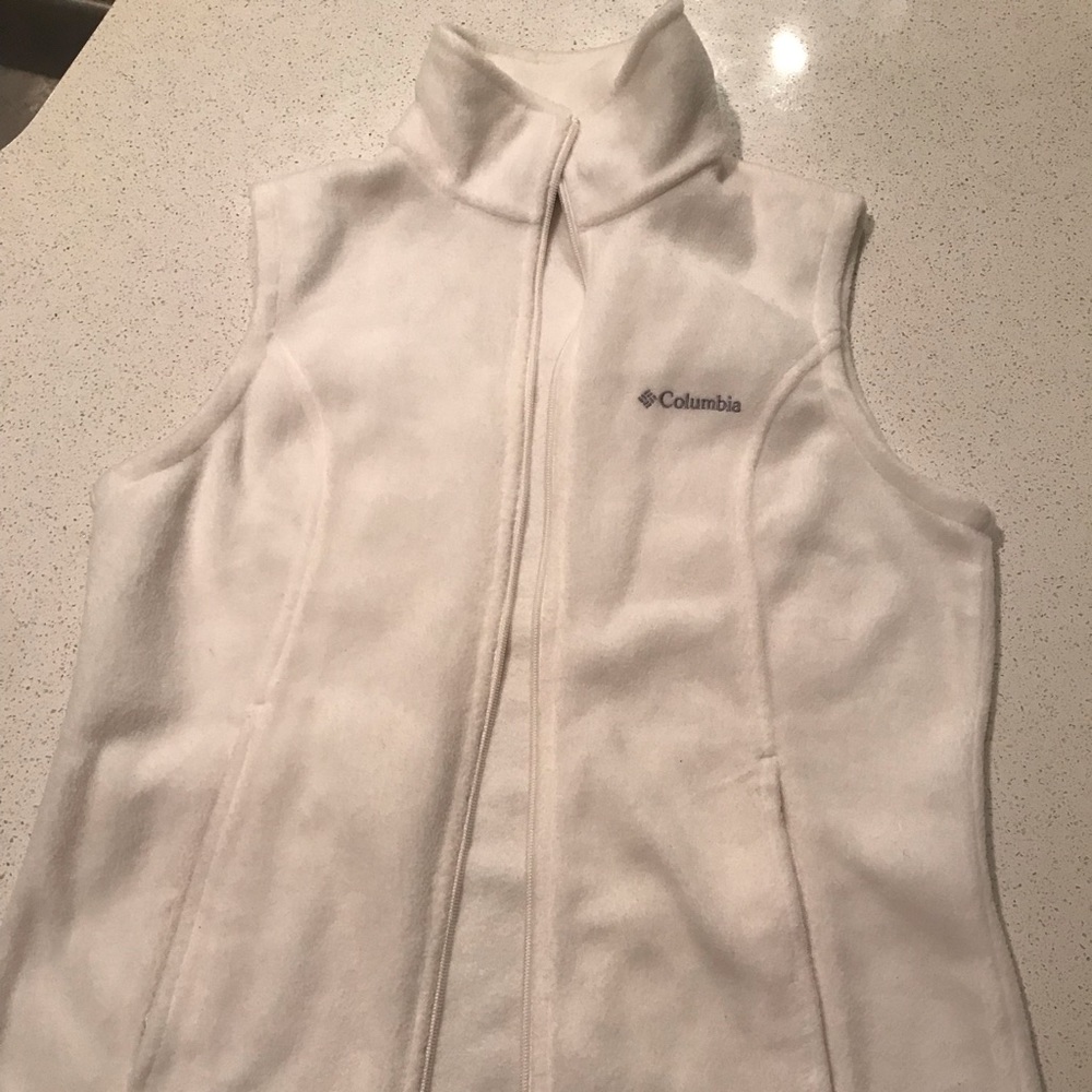 Women’s Columbia Fleece Vest like new size small